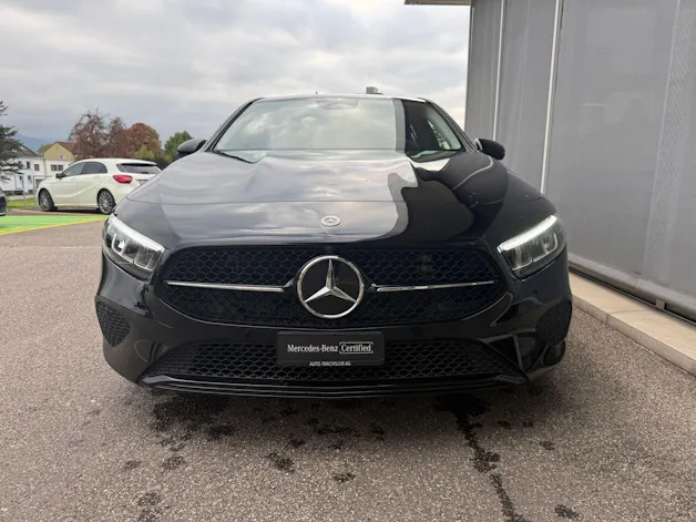 Mercedes-Benz A 180 7G-DCT