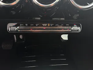 Mercedes-Benz A 180 7G-DCT