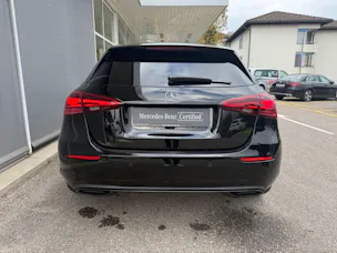 Mercedes-Benz A 180 7G-DCT