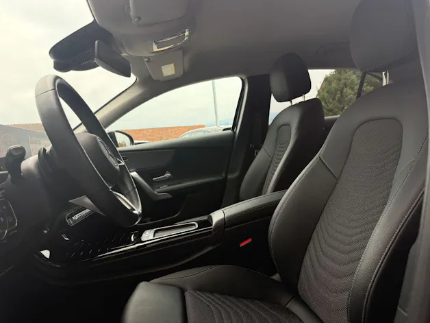 Mercedes-Benz A 180 7G-DCT