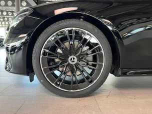 Mercedes-Benz E 220 d 4Matic 9G-Tronic