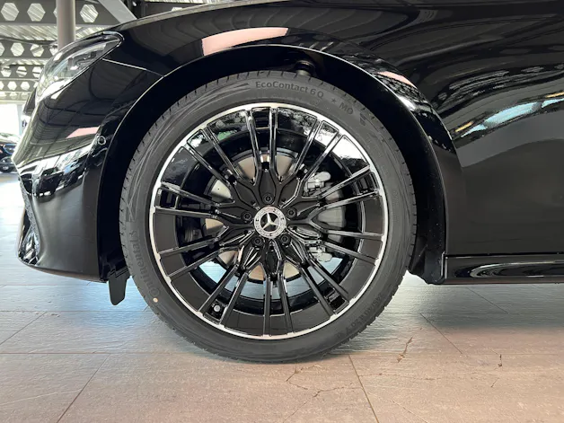 Mercedes-Benz E 220 d 4Matic 9G-Tronic