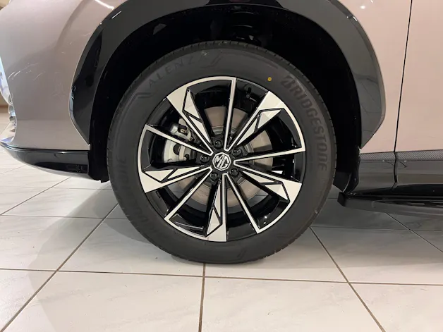 MG HS 1.5 T PHEV Luxury
