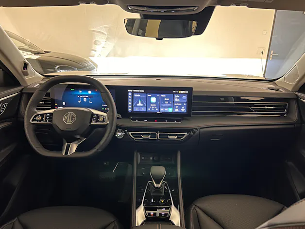 MG HS 1.5 T HEV Luxury