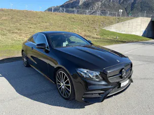 Mercedes-Benz E 200 Coupé AMG Line 4 Matic 9G-Tronic