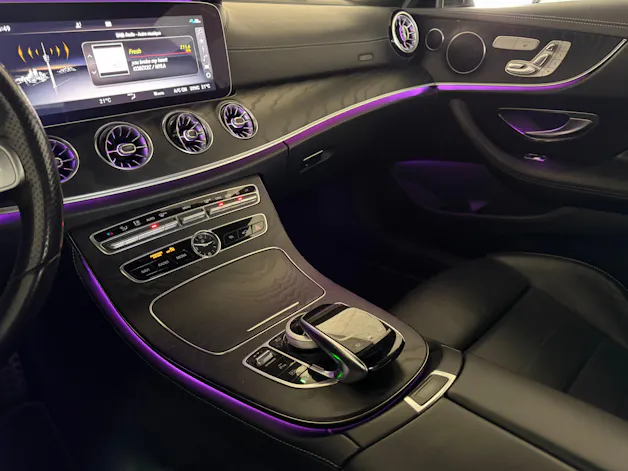 Mercedes-Benz E 200 Coupé AMG Line 4 Matic 9G-Tronic
