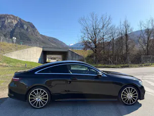 Mercedes-Benz E 200 Coupé AMG Line 4 Matic 9G-Tronic