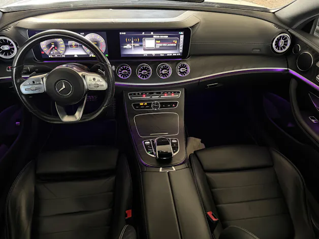 Mercedes-Benz E 200 Coupé AMG Line 4 Matic 9G-Tronic