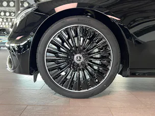 Mercedes-Benz E 220 d 4Matic 9G-Tronic