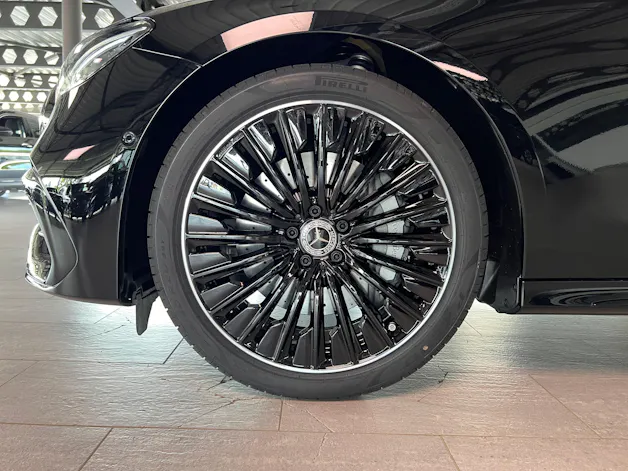 Mercedes-Benz E 220 d 4Matic 9G-Tronic