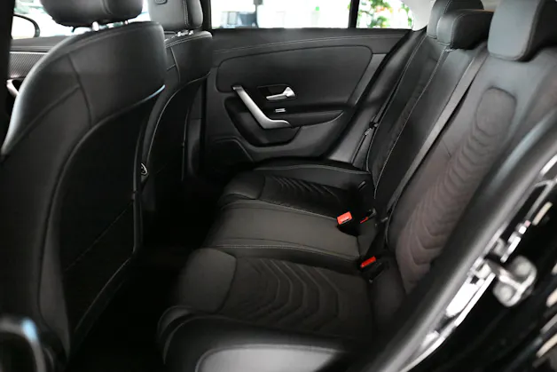 Mercedes-Benz CLA 180 Coupé 7G-DCT