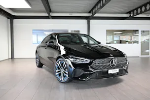 Mercedes-Benz CLA 180 Coupé 7G-DCT