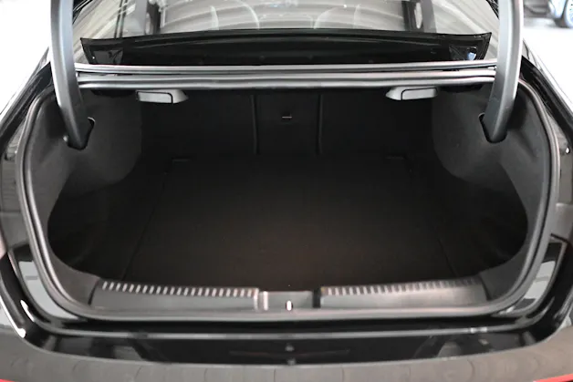Mercedes-Benz CLA 180 Coupé 7G-DCT