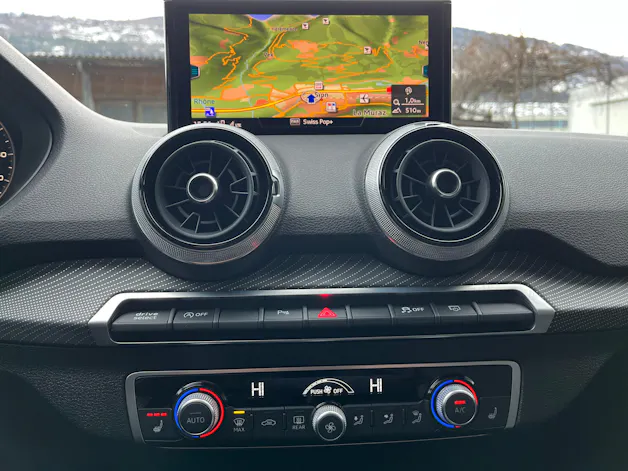 Audi Q2 35 TFSI S line S-tronic