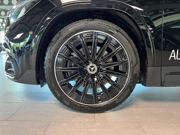 Mercedes-Benz GLA 250 4Matic 8G-DCT Swiss Star