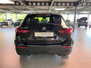 Mercedes-Benz GLA 250 4Matic 8G-DCT Swiss Star
