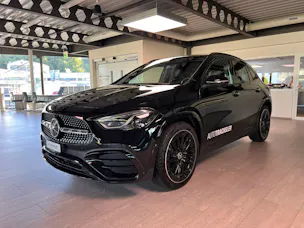 Mercedes-Benz GLA 250 4Matic 8G-DCT Swiss Star