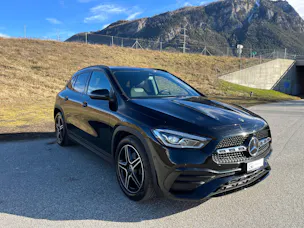Mercedes-Benz GLA 200 AMG Line 7G-DCT