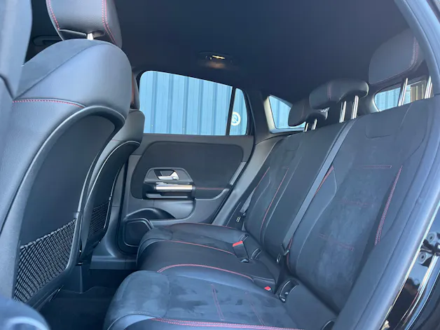 Mercedes-Benz GLA 200 AMG Line 7G-DCT