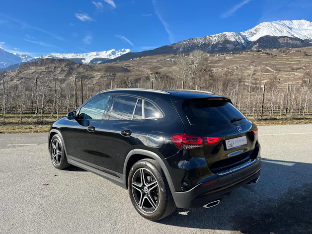 Mercedes-Benz GLA 200 AMG Line 7G-DCT