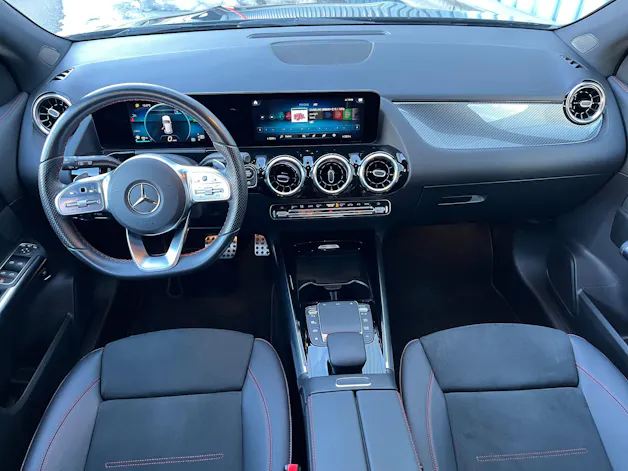 Mercedes-Benz GLA 200 AMG Line 7G-DCT