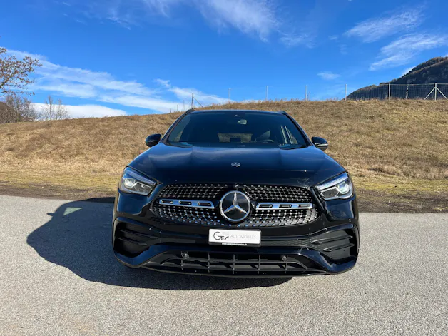 Mercedes-Benz GLA 200 AMG Line 7G-DCT