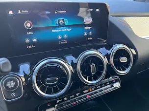 Mercedes-Benz GLA 200 AMG Line 7G-DCT