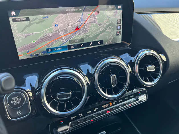 Mercedes-Benz GLA 200 AMG Line 7G-DCT