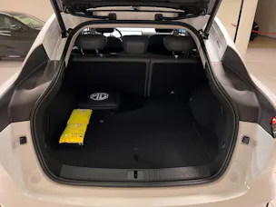 MG IM6 EV 100kWh Performance 20