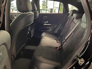 Mercedes-Benz GLA 250 4Matic 8G-DCT Swiss Star
