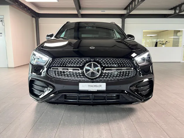 Mercedes-Benz GLA 250 4Matic 8G-DCT Swiss Star