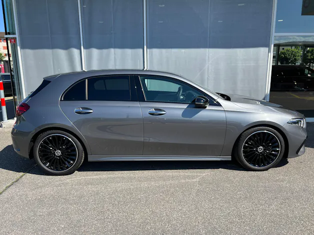 Mercedes-Benz A 180 7G-DCT