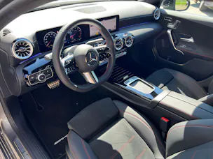 Mercedes-Benz A 180 7G-DCT