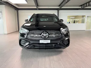 Mercedes-Benz GLA 250 4Matic 8G-DCT Swiss Star