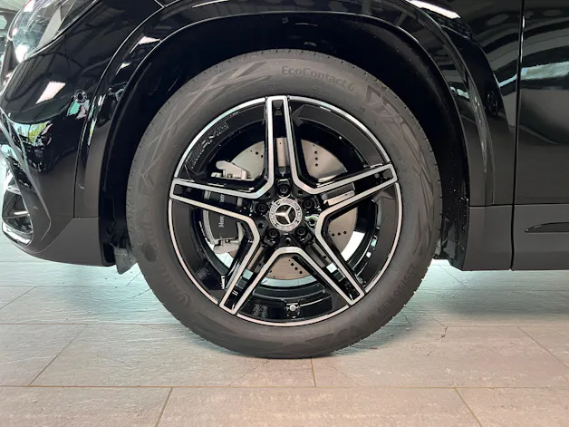 Mercedes-Benz GLA 250 4Matic 8G-DCT Swiss Star