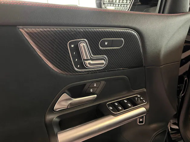 Mercedes-Benz GLA 250 4Matic 8G-DCT Swiss Star