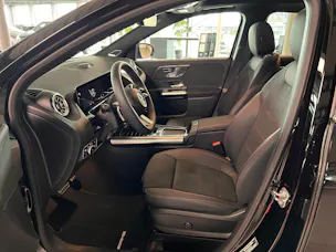 Mercedes-Benz GLA 250 4Matic 8G-DCT Swiss Star