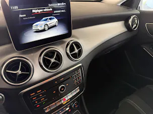 Mercedes-Benz GLA 180 Urban 7G-Tronic