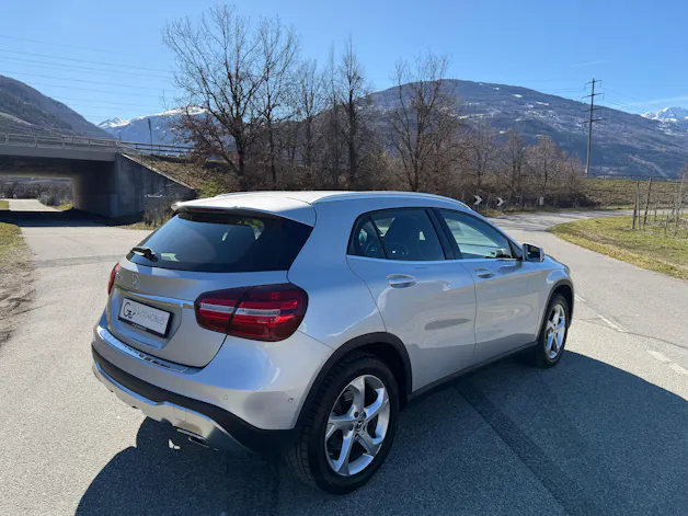Mercedes-Benz GLA 180 Urban 7G-Tronic