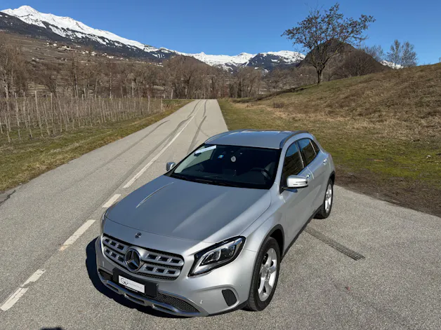 Mercedes-Benz GLA 180 Urban 7G-Tronic