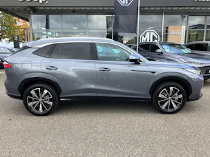 MG HS 1.5 T Hybrid+ Luxury