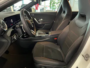 Mercedes-Benz A 180 7G-DCT