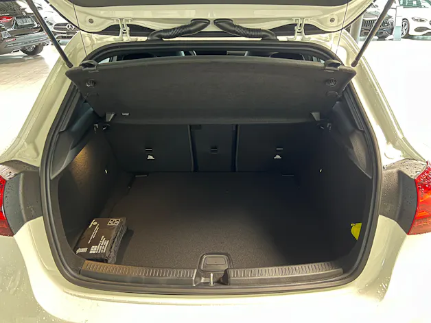 Mercedes-Benz A 180 7G-DCT