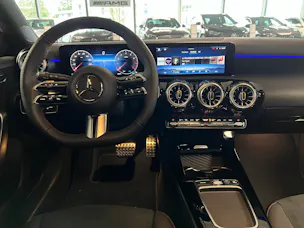 Mercedes-Benz A 180 7G-DCT