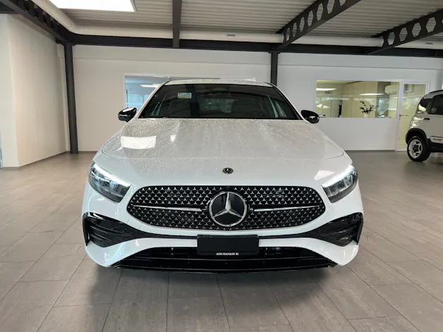 Mercedes-Benz A 180 7G-DCT