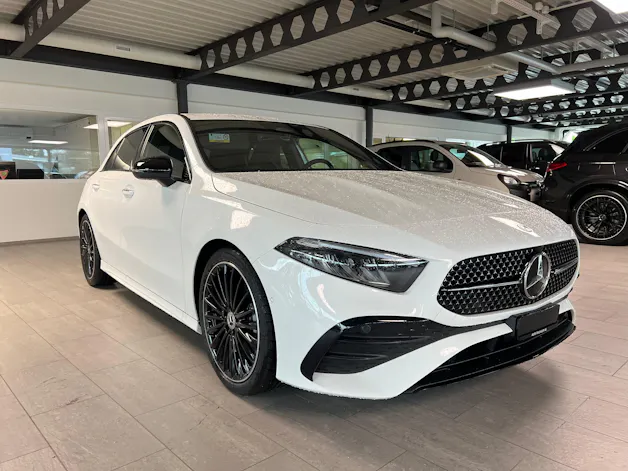 Mercedes-Benz A 180 7G-DCT
