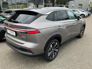 MG HS 1.5 T Hybrid+ Luxury