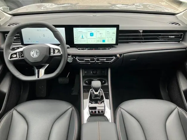 MG HS 1.5 T Hybrid+ Luxury