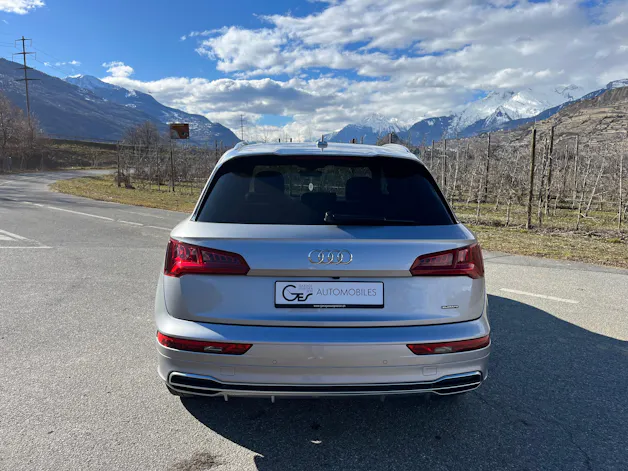 Audi Q5 2.0 TFSI sport quattro S-tronic