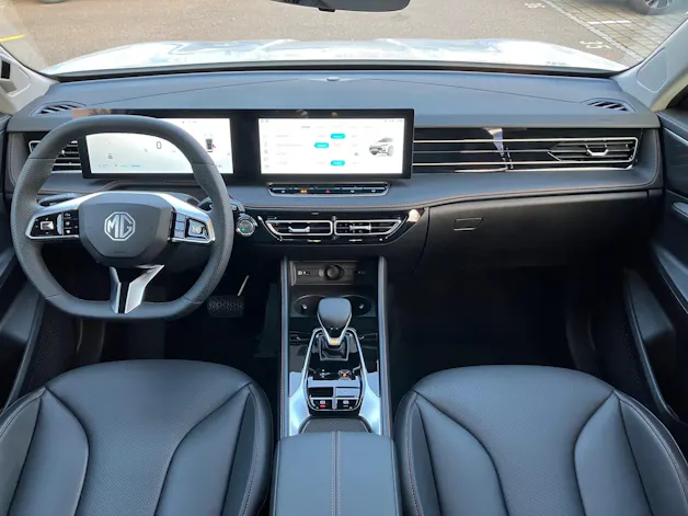 MG HS 1.5 T PHEV Luxury